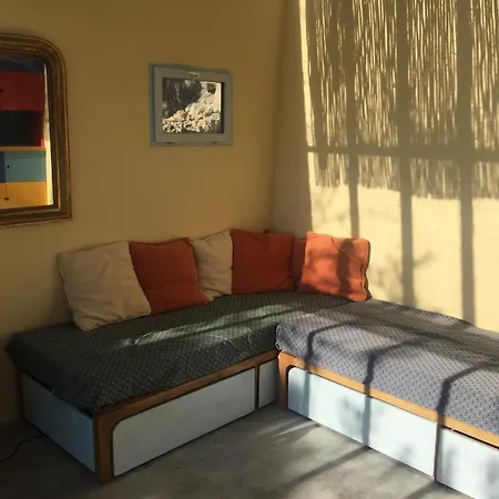 Maison De Charme Tiroulirou בית נופש *