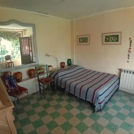 בית נופש Maison De Charme Tiroulirou Sète