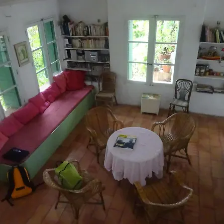Maison De Charme Tiroulirou בית נופש