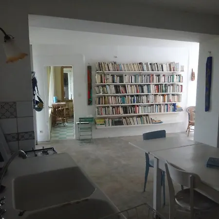 בית נופש Maison De Charme Tiroulirou *